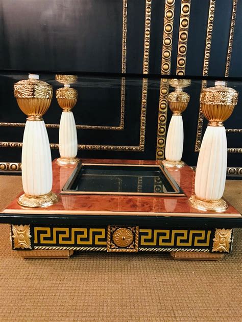 table versace
